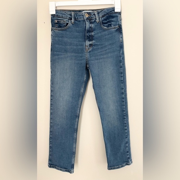 Zara High Waisted Cropped Straight Jeans - Picture 1 of 5